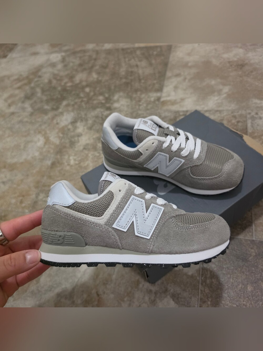 New Balance 574 Core - Unisex Kids Size 13